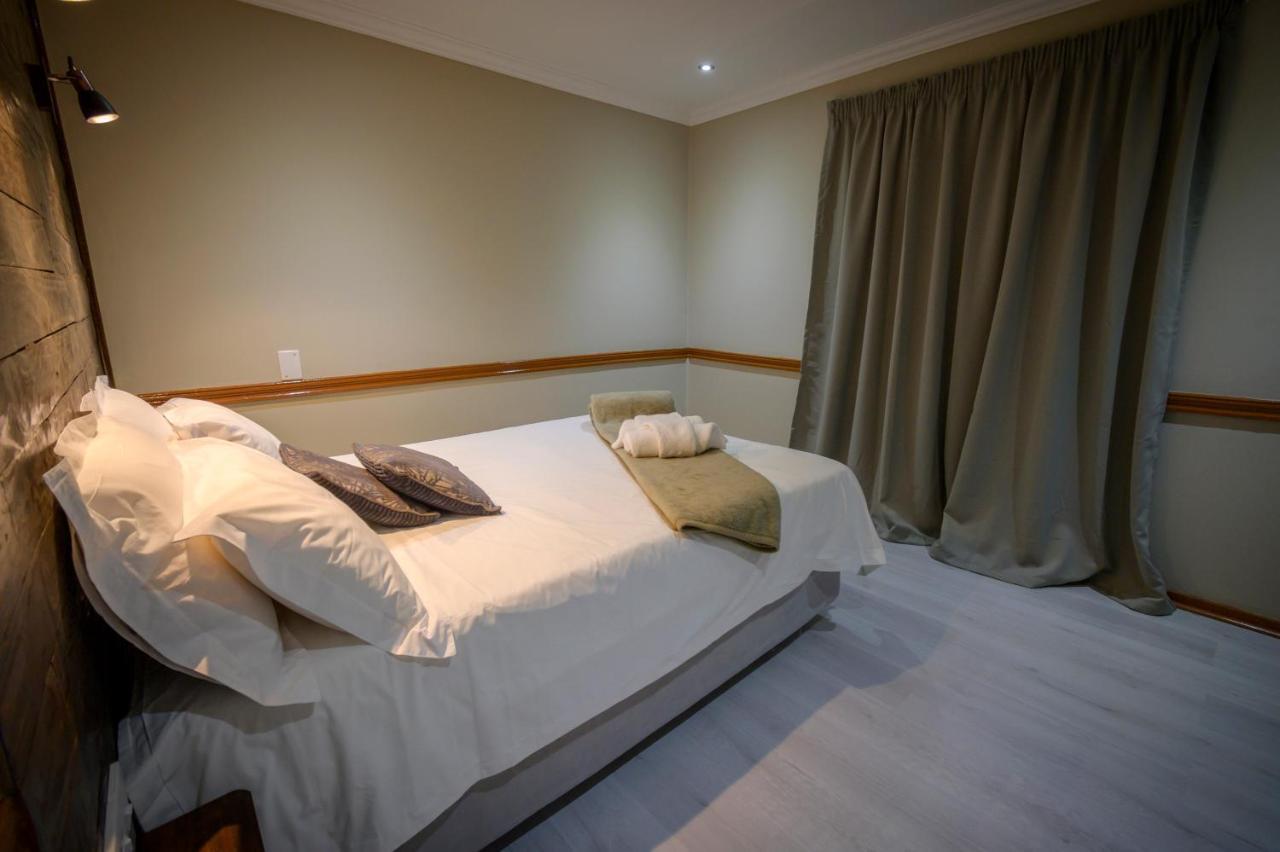 Bains Lodge Блумфонтейн Экстерьер фото