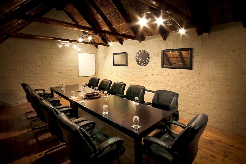 Bains Lodge Блумфонтейн Экстерьер фото