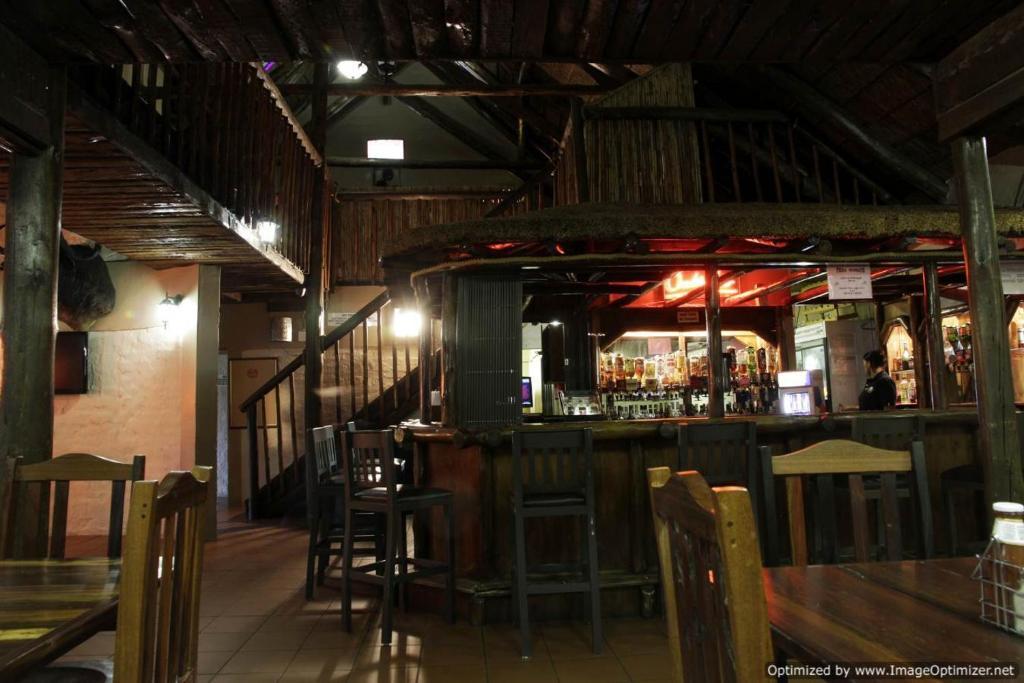 Bains Lodge Блумфонтейн Экстерьер фото
